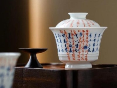 品味成都，青花盖碗与粗陶大碗里的人生百态