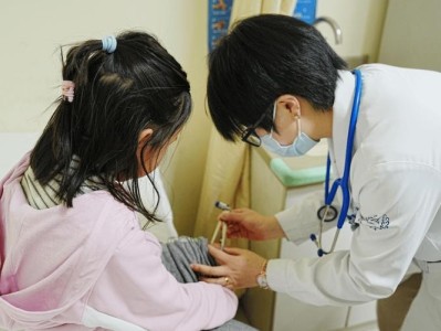 夫妻三子同患罕见病，爱与坚持的抗争