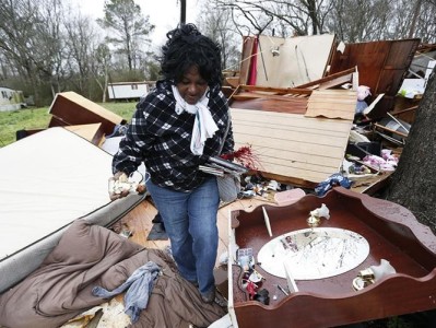 严寒侵袭美国，留学生亲历比南极洲还冷的冬天体验记事