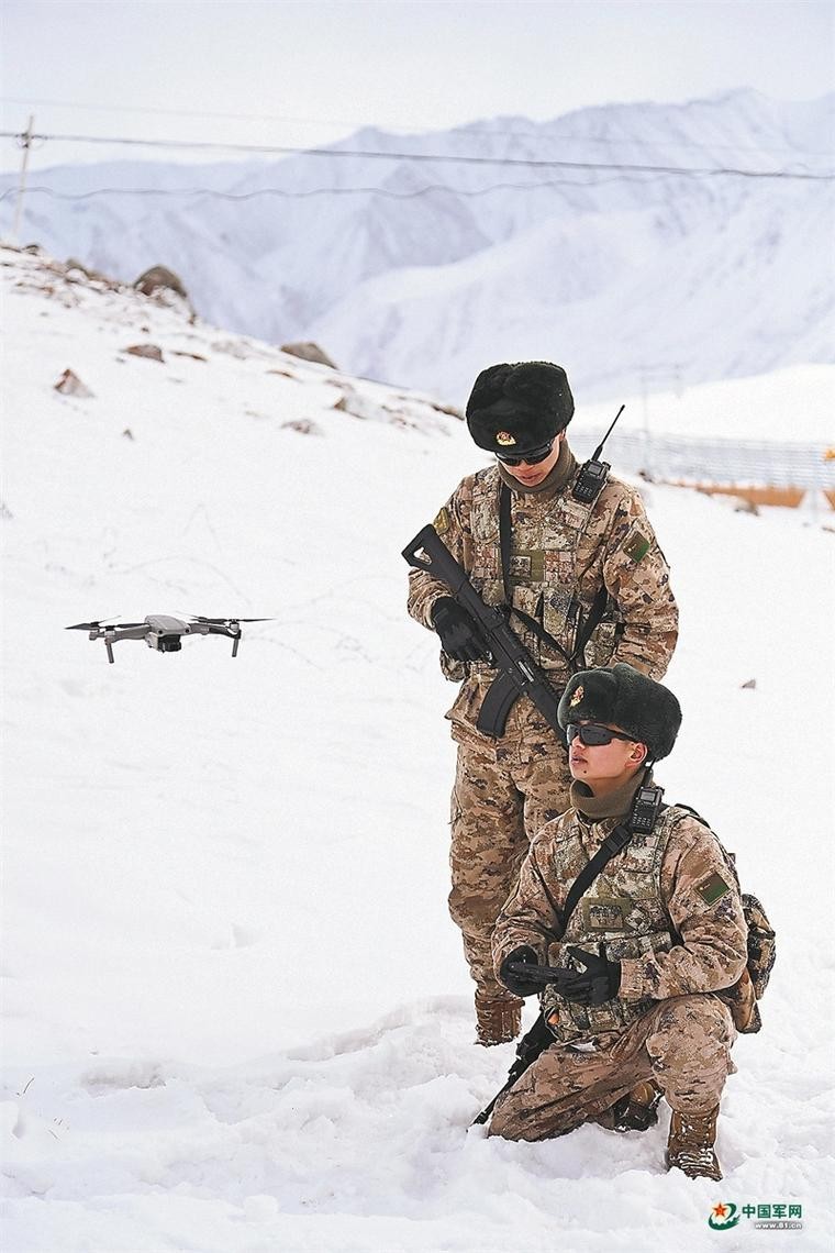 南部空军，雪山救狐的英勇与温情壮举